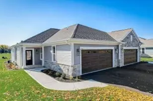 510 Hickory Hollow Rd, Racine, WI 53185 - Photo 1