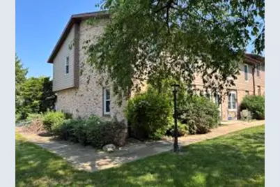 501  Hartridge Dr, Hartland, WI 53029 - Photo 1