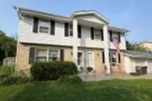 2712 Woodridge Ln, Waukesha, WI 53188 - Photo 1