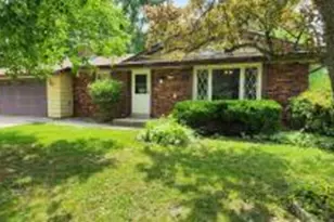 7715 S Manitowoc Ave, Oak Creek, WI 53154 - Photo 1