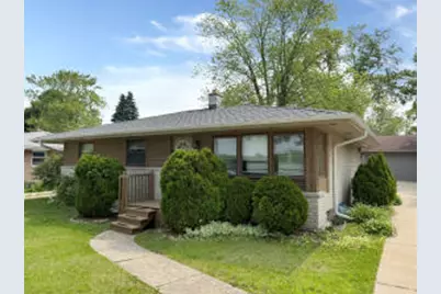 5082 N 108th St, Milwaukee, WI 53225 - Photo 1
