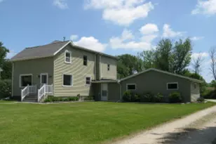 605 S 10th St, Oostburg, WI 53070 - Photo 1