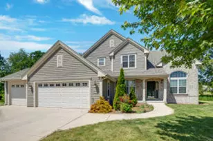 W244N5617 Quail Run Ct, Sussex, WI 53089 - Photo 1