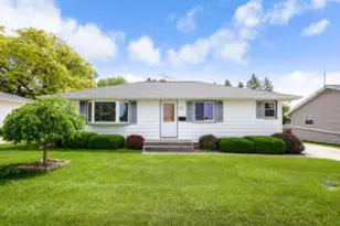 1313 S 26th St, Manitowoc, WI 54220 - Photo 1