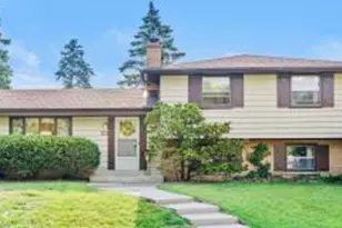 2860 N Park Dr, Wauwatosa, WI 53222 - Photo 1