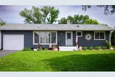 306  4th St, La Crescent, MN 55947 - Photo 1