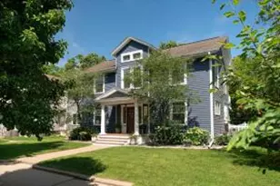 225 8th St, La Crosse, WI 54601 - Photo 1