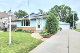 1239 Columbus Ave, Sheboygan, WI 53083 - Photo 1