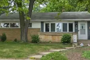 541 N 92nd St, Milwaukee, WI 53226 - Photo 1