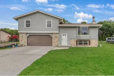 214 E Monroe Ave, Hartford, WI 53027 - Photo 1