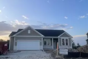 N57W18696 Dandelion Ct, Menomonee Falls, WI 53051 - Photo 1