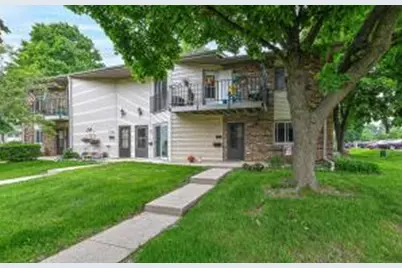 W168N11501  El Camino Dr, Germantown, WI 53022 - Photo 1