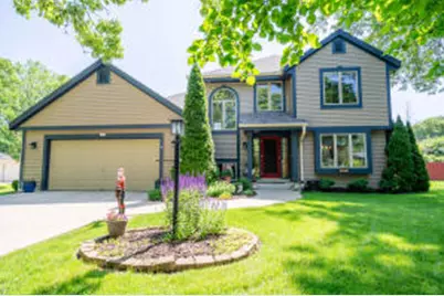 4474 N 107th St, Wauwatosa, WI 53225 - Photo 1