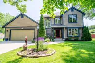 4474 N 107th St, Wauwatosa, WI 53225 - Photo 1