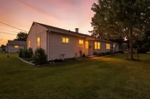 2318 W Howard Ave, Milwaukee, WI 53221 - Photo 1