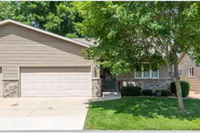 3313  Rosehill Pl, La Crosse, WI 54601 - Photo 1