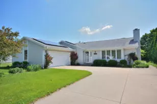 8220 S Wildwood Dr, Oak Creek, WI 53154 - Photo 1