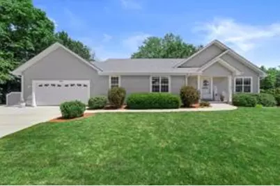 10724 S Christina Ct, Oak Creek, WI 53154 - Photo 1