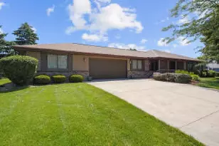 1905 Centennial Ln, Racine, WI 53406 - Photo 1