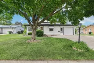 112 Stone St, Beaver Dam, WI 53916 - Photo 1