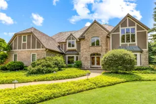 10410 N Pine Ridge Cir, Mequon, WI 53092 - Photo 1