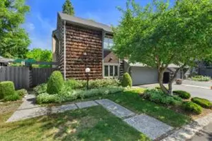 36 Stonewood Ct, Racine, WI 53402 - Photo 1