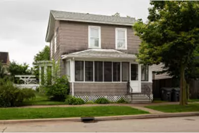 524  Division St, La Crosse, WI 54601 - Photo 1