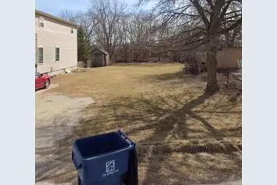 4025 E Lakeside Ave, Oak Creek, WI 53154 - Photo 1