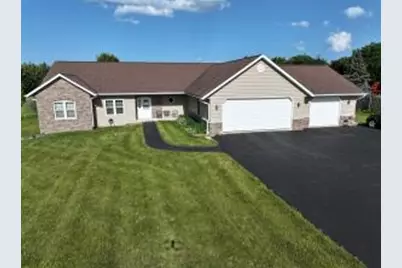 1522  Indian Hill Dr, Grafton, WI 53024 - Photo 1