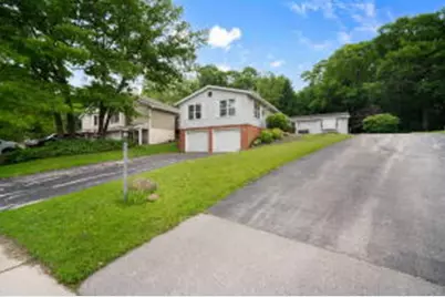 2560  Pebble Valley Rd, Waukesha, WI 53188 - Photo 1