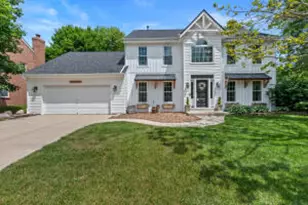 W63N1012 Holly Ln, Cedarburg, WI 53012 - Photo 1