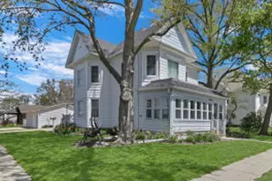 822 12th Ave, Racine, WI 53182 - Photo 1