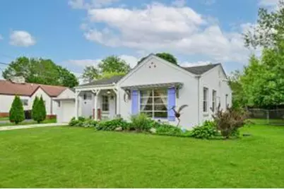 3117 N Knoll Blvd, Wauwatosa, WI 53222 - Photo 1