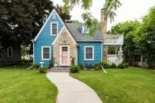 122 N Chester St, Sparta, WI 54656 - Photo 1