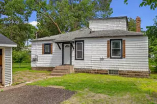 1229 Hintgen Ct, La Crosse, WI 54601 - Photo 1