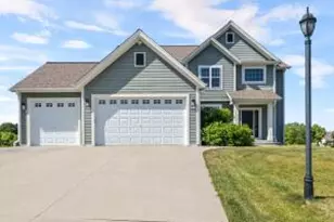 2872 Woodland Dr, Jackson, WI 53037 - Photo 1