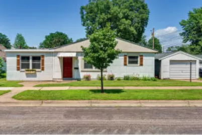 2011  Park Ave, La Crosse, WI 54601 - Photo 1