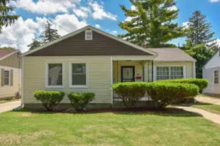 1913 W Eggert Pl., Milwaukee, WI 53209 - Photo 1