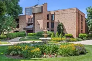 3942 N Oakland Ave, Shorewood, WI 53211 - Photo 1