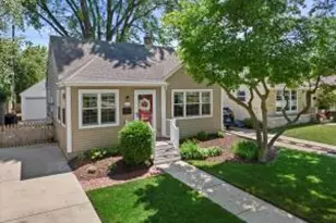 615 E Hampton Rd, Whitefish Bay, WI 53217 - Photo 1