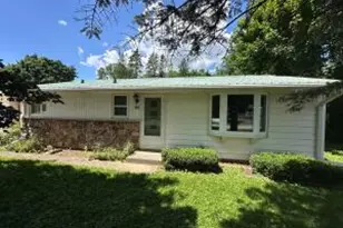 923 Laduron Dr, Mishicot, WI 54228 - Photo 1