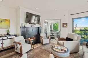 1300 N Prospect Ave, Milwaukee, WI 53202 - Photo 1