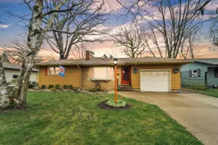 1835 89th Pl, Pleasant Prairie, WI 53143 - Photo 1