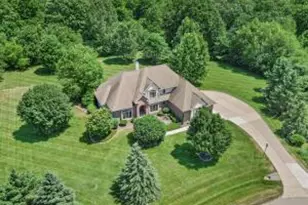 768 Coyote Ct, Richfield, WI 53033 - Photo 1