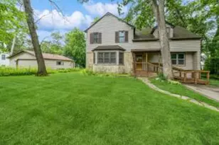 225 Waubun Dr, Fontana, WI 53125 - Photo 1