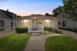 2586 S 78th St, West Allis, WI 53219 - Photo 1