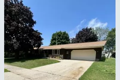 2918  40th St, Two Rivers, WI 54241 - Photo 1