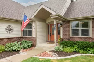 453 Acorn Pass, Hartford, WI 53027 - Photo 1