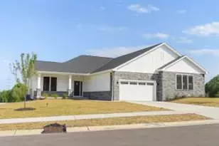 8565 83rd St, Pleasant Prairie, WI 53158 - Photo 1