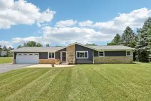 605 Amy Belle Rd, Richfield, WI 53017 - Photo 1